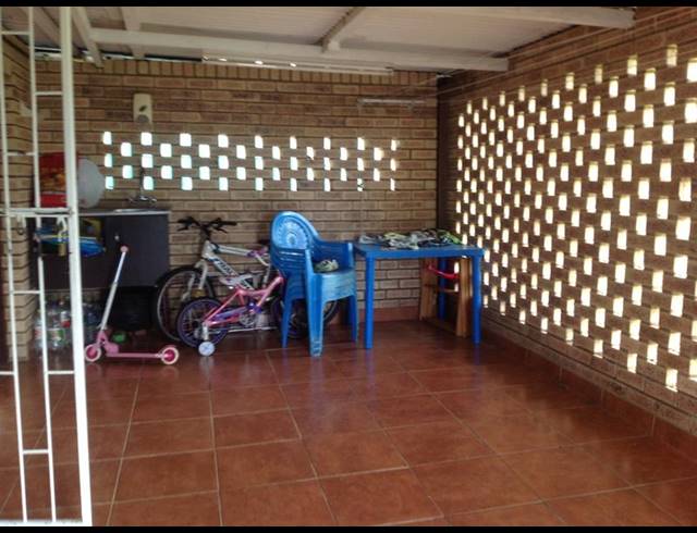 3 BEDROOM HOUSE FOR SALE IN WOODLANDS